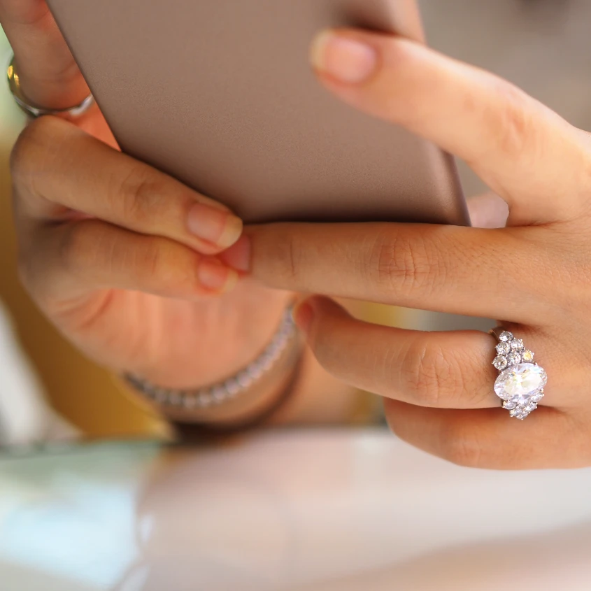 searching online with phone